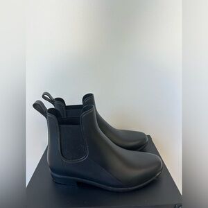 Target rain boots size women’s 11 black color